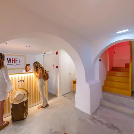 Hostel We Hate F Tourists Lissabon