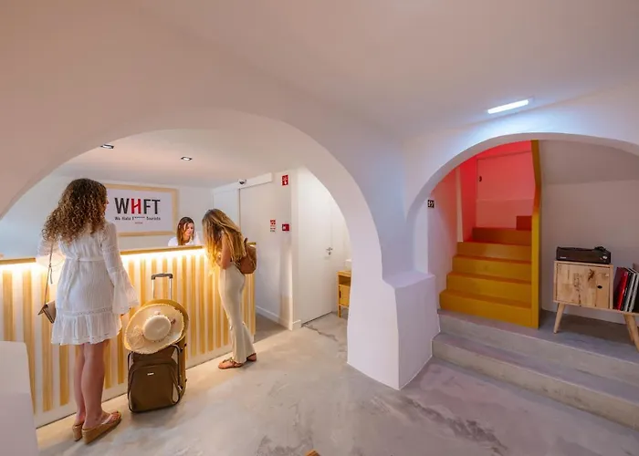 Hostel We Hate F Tourists Lissabon